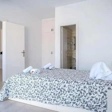 Jacaranda & Apartment Es Cana