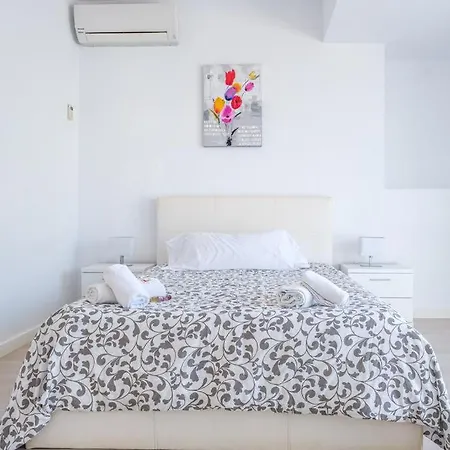 Apartment Jacaranda & Es Cana